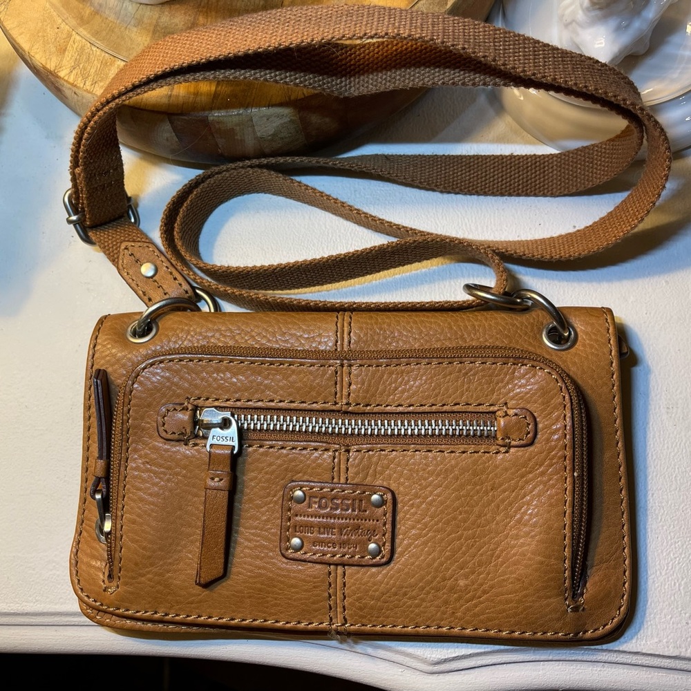 Fossil crossbody
